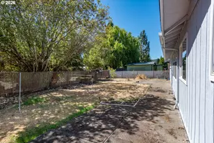3085 W Shasta Ave, Roseburg, OR 97471 - Photo 38
