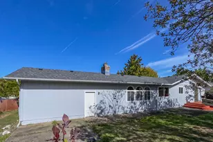 3085 W Shasta Ave, Roseburg, OR 97471 - Photo 40