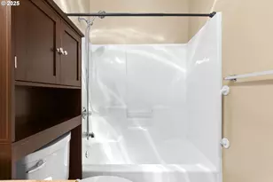 2596 Jamestown St, Woodburn, OR 97071 - Photo 22