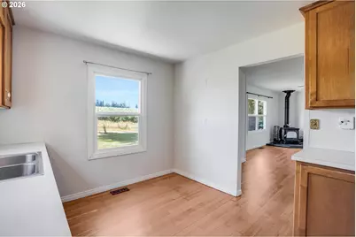 8067 Pokorny Rd NE, Saint Paul, OR 97137 - Photo 12