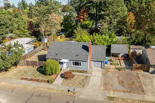 1310 SE 114th Ave, Portland, OR 97216 - Photo 2