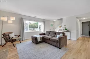 1310 SE 114th Ave, Portland, OR 97216 - Photo 4