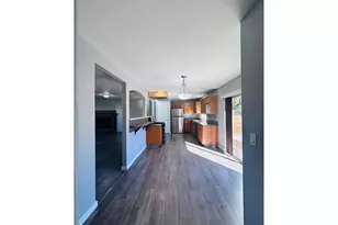 2428 SW Kalama Ave, Redmond, OR 97756 - Photo 6