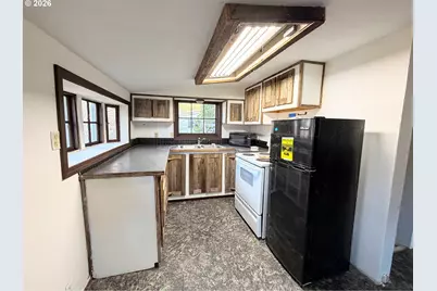 1207 10th St, La Grande, OR 97850 - Photo 6