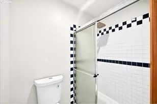 1395 SE 64th Ct, Hillsboro, OR 97123 - Photo 18