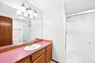 1395 SE 64th Ct, Hillsboro, OR 97123 - Photo 18