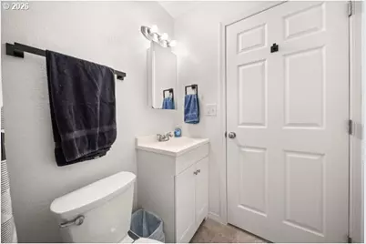 1677 25th St, Florence, OR 97439 - Photo 12