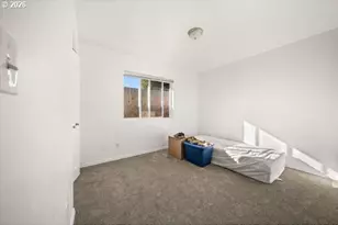 1677 25th St, Florence, OR 97439 - Photo 16
