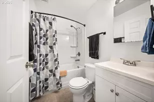 1677 25th St, Florence, OR 97439 - Photo 10