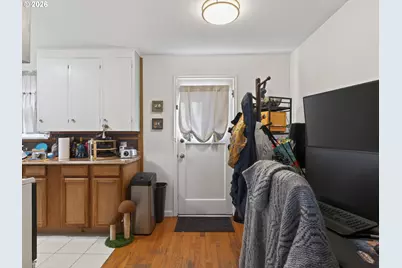 914 W 39th St, Vancouver, WA 98660 - Photo 8