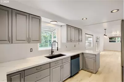 11925 SW Faircrest St, Portland, OR 97225 - Photo 12