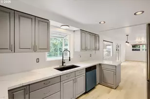 11925 SW Faircrest St, Portland, OR 97225 - Photo 12