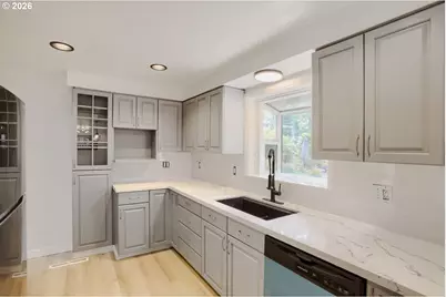 11925 SW Faircrest St, Portland, OR 97225 - Photo 10