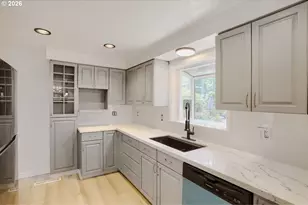 11925 SW Faircrest St, Portland, OR 97225 - Photo 10