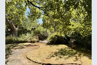 11925 SW Faircrest St, Portland, OR 97225 - Photo 28