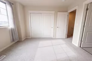 28428 SW Villebois Dr N, Wilsonville, OR 97070 - Photo 12