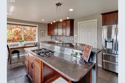 14740 SW Hawk Ridge Rd, Tigard, OR 97224 - Photo 4