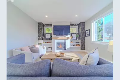 8588 SW Summit Ct, Portland, OR 97225 - Photo 10