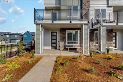 8267 SE Blanton St, Hillsboro, OR 97123 - Photo 2