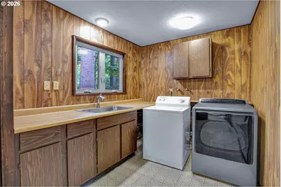 10033 SW Quail Post Rd, Portland, OR 97219 - Photo 36