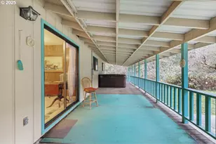 2100 Boyer Rd, Riddle, OR 97469 - Photo 20