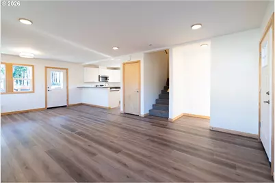 51685 Rose St, Blue River, OR 97413 - Photo 2