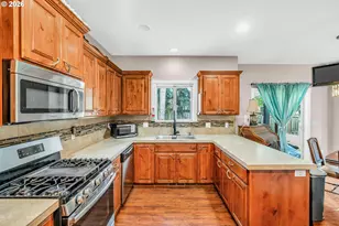 580 E Azalea St, Yamhill, OR 97148 - Photo 12