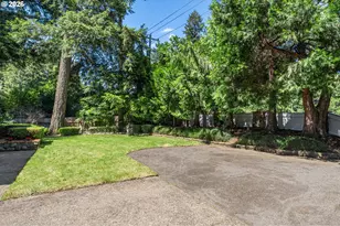45060 McKenzie Hwy, Walterville, OR 97489 - Photo 2