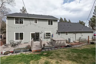 905 SW Burns Ln, Madras, OR 97741 - Photo 6