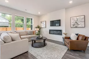 106 NE 21st Wy, Battle Ground, WA 98604 - Photo 2