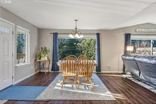 800 N 23rd Ave, Kelso, WA 98626 - Photo 6