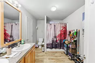 5217 Silver Loop NE, Salem, OR 97305 - Photo 4