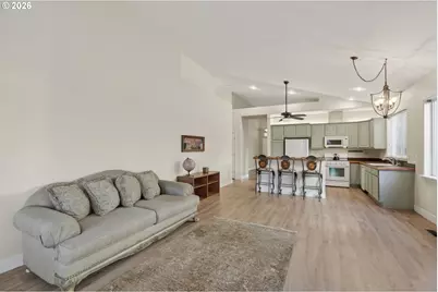 17805 SE 12th Dr, Vancouver, WA 98683 - Photo 14