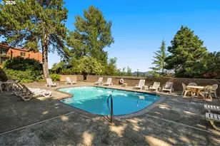 13 Oswego Summit, Lake Oswego, OR 97035 - Photo 22
