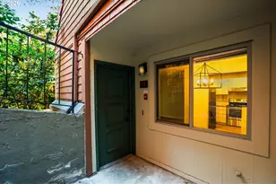 13 Oswego Summit, Lake Oswego, OR 97035 - Photo 2