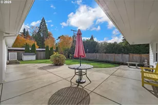 820 Lariat Dr, Eugene, OR 97401 - Photo 38