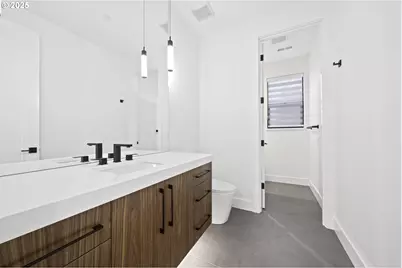 590 W U St, Washougal, WA 98671 - Photo 26