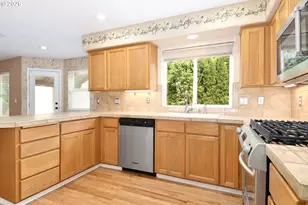 36300 Yocum Loop, Sandy, OR 97055 - Photo 10