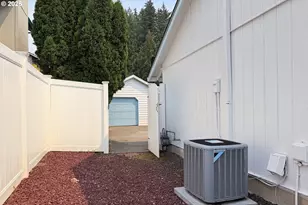 36300 Yocum Loop, Sandy, OR 97055 - Photo 46