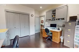 1074 Hamilton St, Springfield, OR 97477 - Photo 38