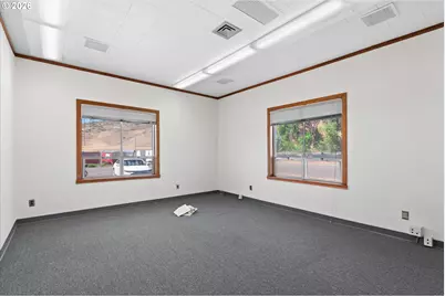 1050 S Bridge St, Baker City, OR 97814 - Photo 10