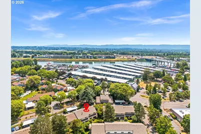 627 N Hayden Bay Dr #14, Portland, OR 97217 - Photo 4