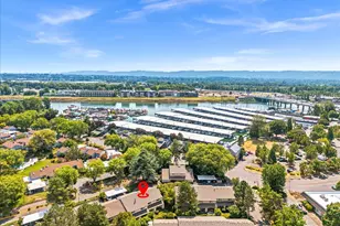 627 N Hayden Bay Dr, Portland, OR 97217 - Photo 4