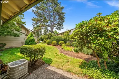627 N Hayden Bay Dr #14, Portland, OR 97217 - Photo 28