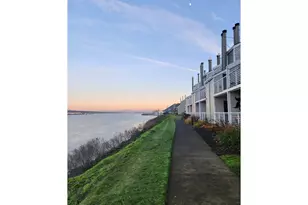 627 N Hayden Bay Dr, Portland, OR 97217 - Photo 40