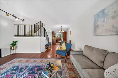 627 N Hayden Bay Dr #14, Portland, OR 97217 - Photo 2
