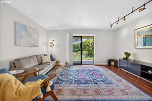 627 N Hayden Bay Dr, Portland, OR 97217 - Photo 10