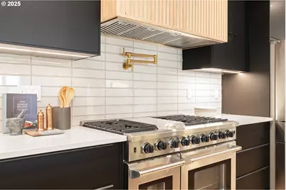 2475 NW Birkendene St, Portland, OR 97229 - Photo 10