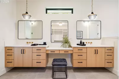 2475 NW Birkendene St, Portland, OR 97229 - Photo 24