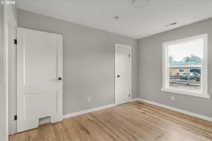 1001 S 6th Ave, Kelso, WA 98626 - Photo 16